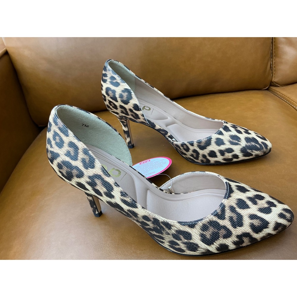 POP Avienna Leopard Smooth Heels Womens 7M Animal Print New D'Orsay Pumps